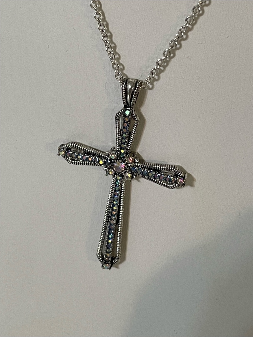 Premier Designs Cross Necklace